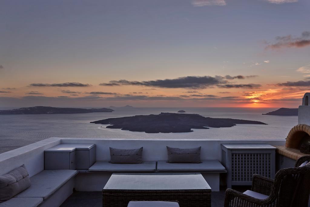 Villa Dakoronia Fira  Exteriör bild